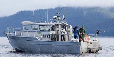 Captain John Beath

Built 2000 - 20 Knot Cruise - Single 300HP Diesel, 15HP Kicker, Enclosed Head, Raymarine GPS/Sounder/Radar with rear helm slave package, Icom VHF Radio, 2x Penn Downriggers, Capacity 6 on Saltwater Trips - 6 on Freshwater Trips